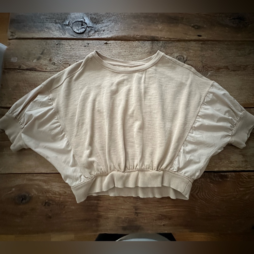 Anthropology, Pilcro top